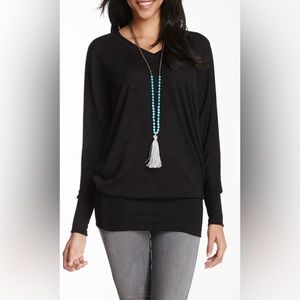 Go Couture V Neck Dolman Sleeve Pullover Black Sweater. Medium. NWOT.